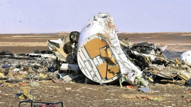 Precipita aereo russo della Kogalymavia