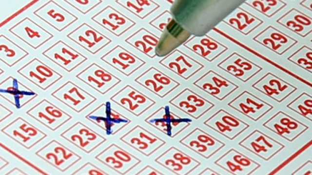 Estrazione SuperEnalotto e Lotto 12 novembre 2015