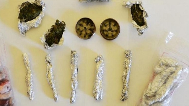 La droga sequestrata dalla Polizia a Caltanissetta