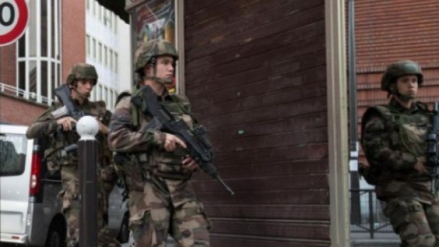 A Parigi potrebbe scoppiare una guerra civile
