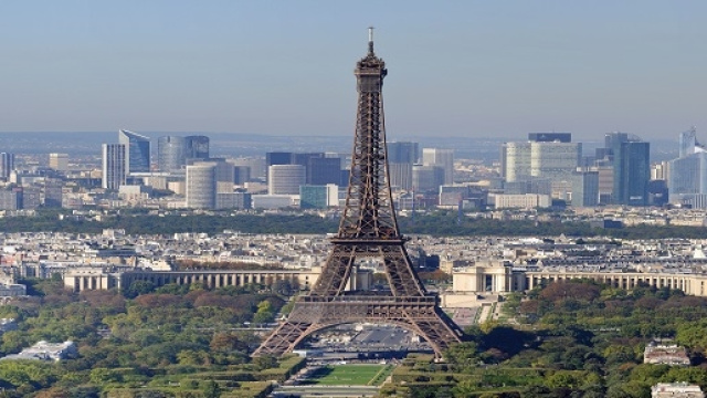 Attentato di Parigi: 128 morti