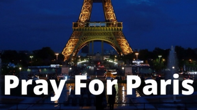 #questaguerranonmiappartiene #prayforparis