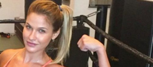 Andressa Su&iacute;ta tem tatuagem com o n&uacute;mero oito