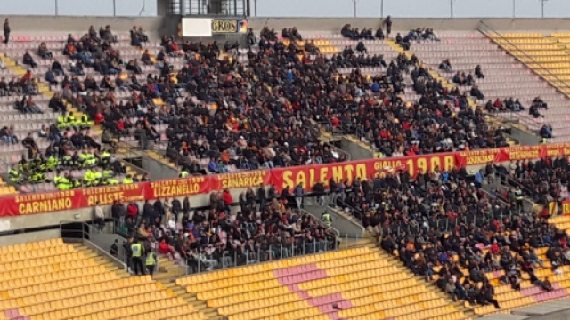 Il Lecce batte il Cosenza e va al terzo posto.