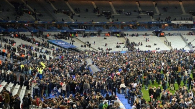 Strage di Parigi, ecco come si finanzia l'Isis