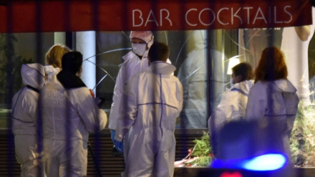 Ultime News: Parigi Sotto Attacco