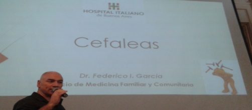 El Doctor Federico Garc&iacute;a disert&oacute; sobre cefaleas