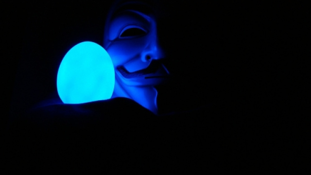 Anonymous con Isis, battaglia aperta