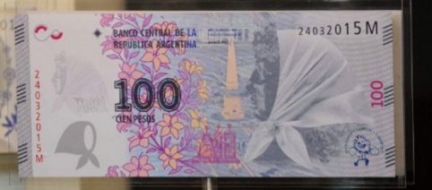 Lanzaran nuevo billete de $100 en homenaje a las Madres de Plaza de Mayo