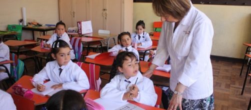 El proceso de aprender una nueva lengua.