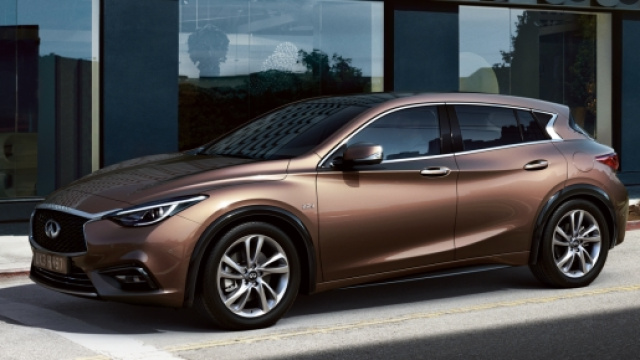 La nuova Infinity Q30 presentata per il 2016