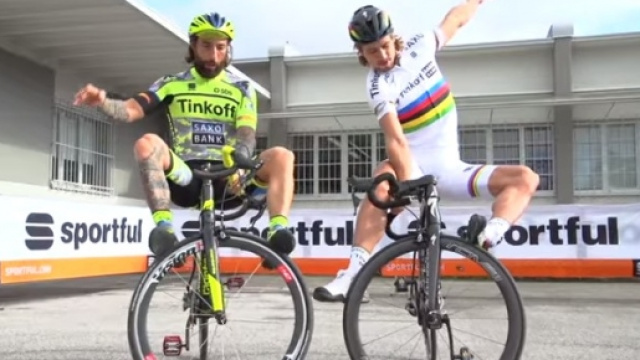 Sagan e Brumotti, che acrobazie!