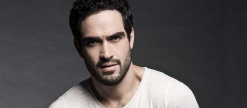 Alfonso Herrera atualmente est&aacute; em 'Sense8'