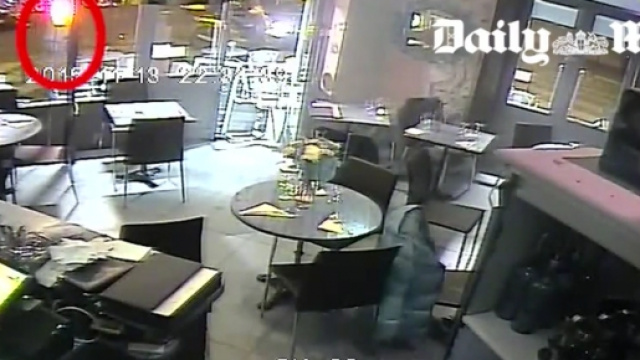 Parigi, attacco in un bistrot, le telecamere