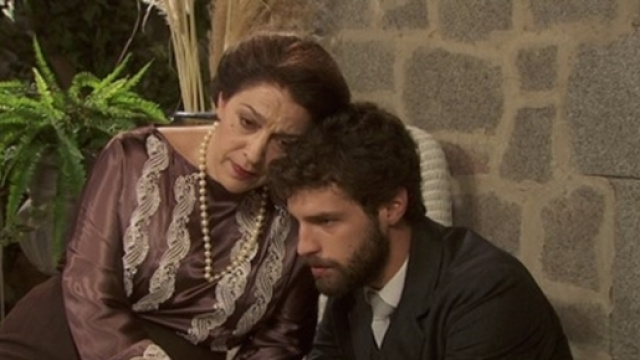 Francisca fa la vittima con Bosco
