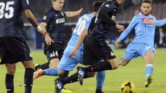 Driens Mertens al tiro contro i neroazzurri