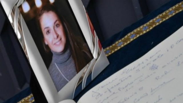 Fotografia in cornice di Valeria Solesin