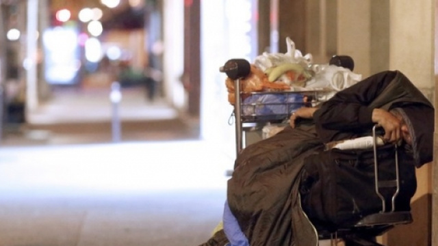 Milano, aiuto per i clochard della citt&agrave;.