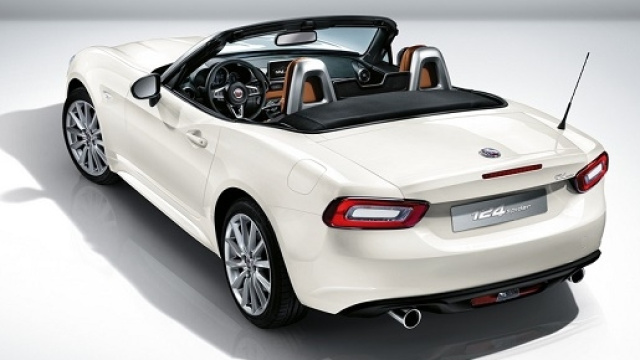 Nuova Fiat 124 spider, confronto con Mazda MX-5