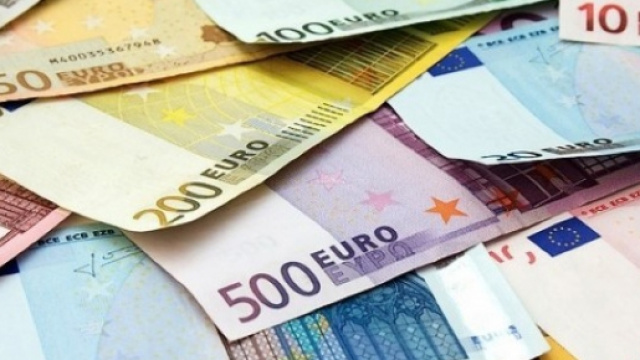 Tredicesima Natale 2015, ecco gli aumenti.