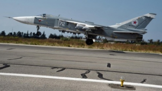 Il jet Su-24 russo abbattuto dagli F-16 turchi