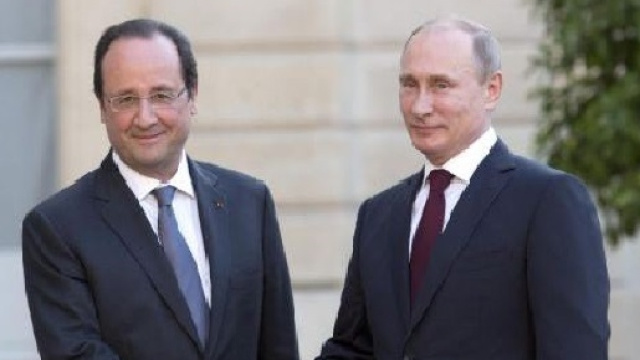 Hollande ha incontrato Putin a Mosca