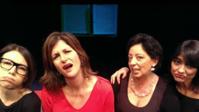 "Parzialmente stremate" quattro donne protagoniste