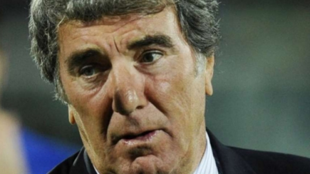 Dino Zoff, il leggendario portiere della Juventus.