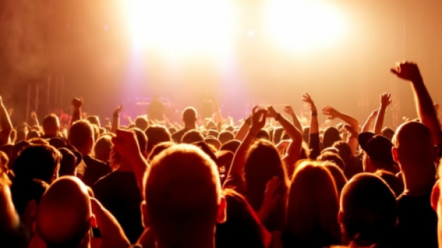 Scaletta concerto Max Pezzali Milano