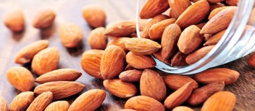 10 benef&iacute;cios das am&ecirc;ndoas para a sa&uacute;de