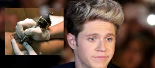Niall Horan about to make his first tattoo