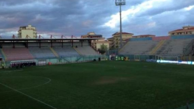 Lo Stadio Comunale "Ezio Scida" di Crotone