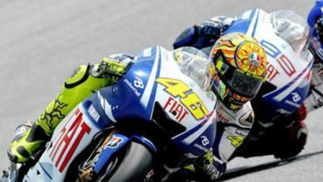 Rossi-Lorenzo: duello a Valencia