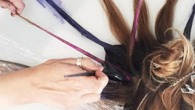 &copy;KLChristoffersen @mermicornhair#FluidHairPainting