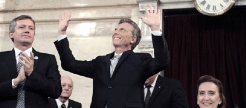 'La pol&iacute;tica no es una competencia', dijo Macri