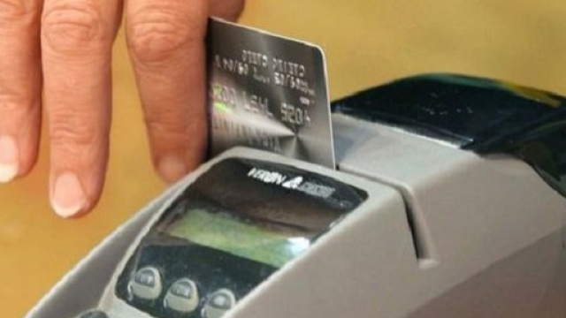 Nuove regole per i pagamenti con carta e bancomat