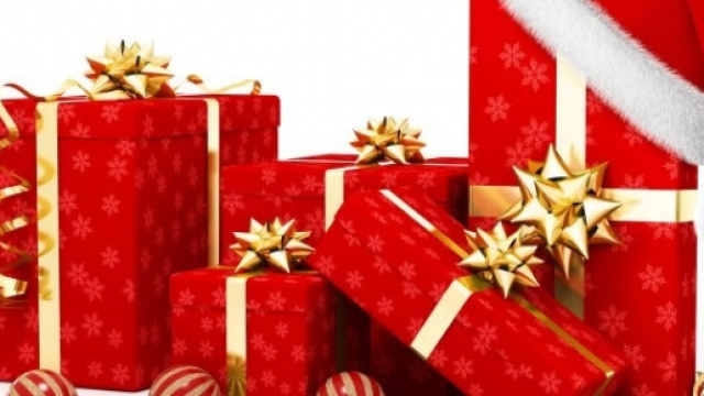 Regali Natale 2015: idee per lui e per lei