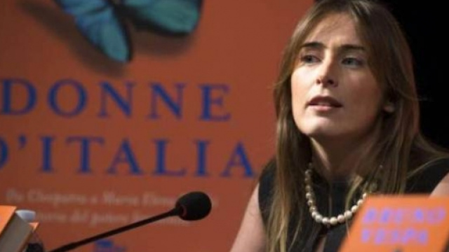Il ministro Boschi risponde alle critiche