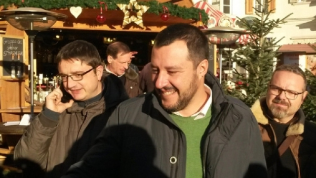 Salvini con cittadini truffati dalla Banca Etruria