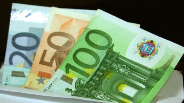 Stipendi supplenti scuola esigibili dal 24/12.