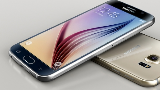 Un modello di Samsung Galaxy S6