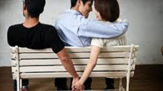 Addebito valido nel caso di un falso tradimento?