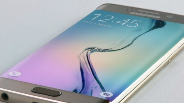 Galaxy S6 Edge venduto in offerta