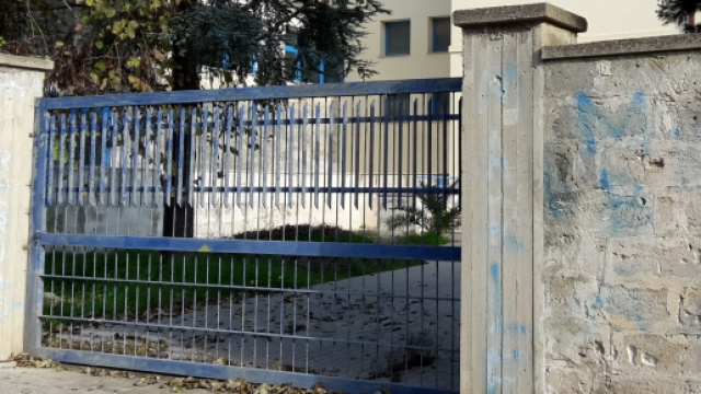 Tanti supplenti attendono il loro stipendio.