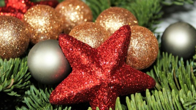 Auguri di Buon Natale, frasi originali da dedicare