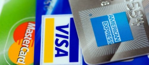 El uso de las tarjetas de cr&eacute;dito.