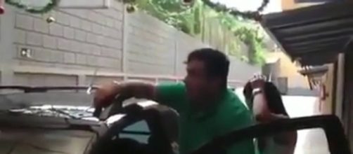 Trecho do v&iacute;deo do flagrante (Reprodu&ccedil;&atilde;o/Youtube)