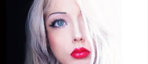 Valeria Lukyanova revela dieta que segue