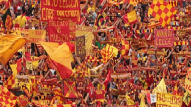 Tanti spettatori al "Via del mare".