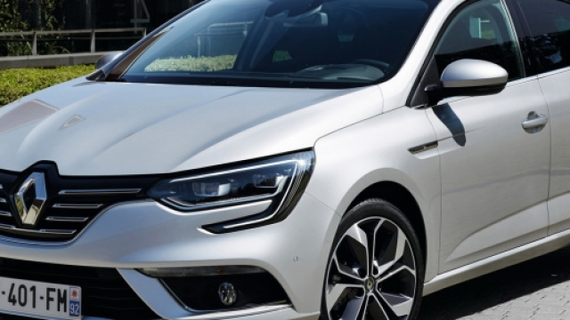 Ecco finalmente la nuova Renault Megane 2016